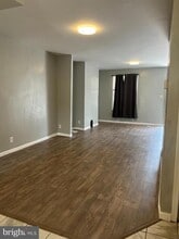 533 E Walnut Ln in Philadelphia, PA - Building Photo - Building Photo