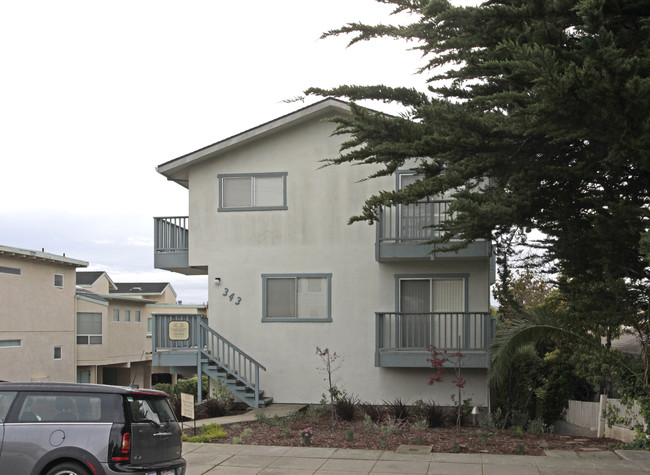 343 LARKIN St in Monterey, CA - Foto de edificio - Building Photo