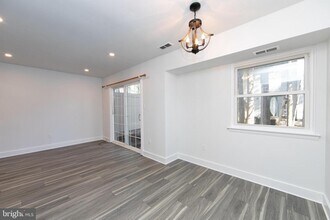 363 Barton Run Blvd in Evesham, NJ - Building Photo - Building Photo