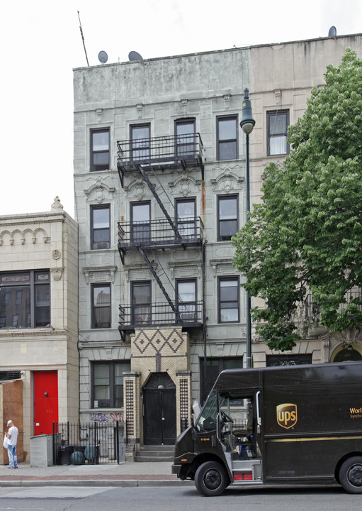 532 Flatbush Ave in Brooklyn, NY - Building Photo