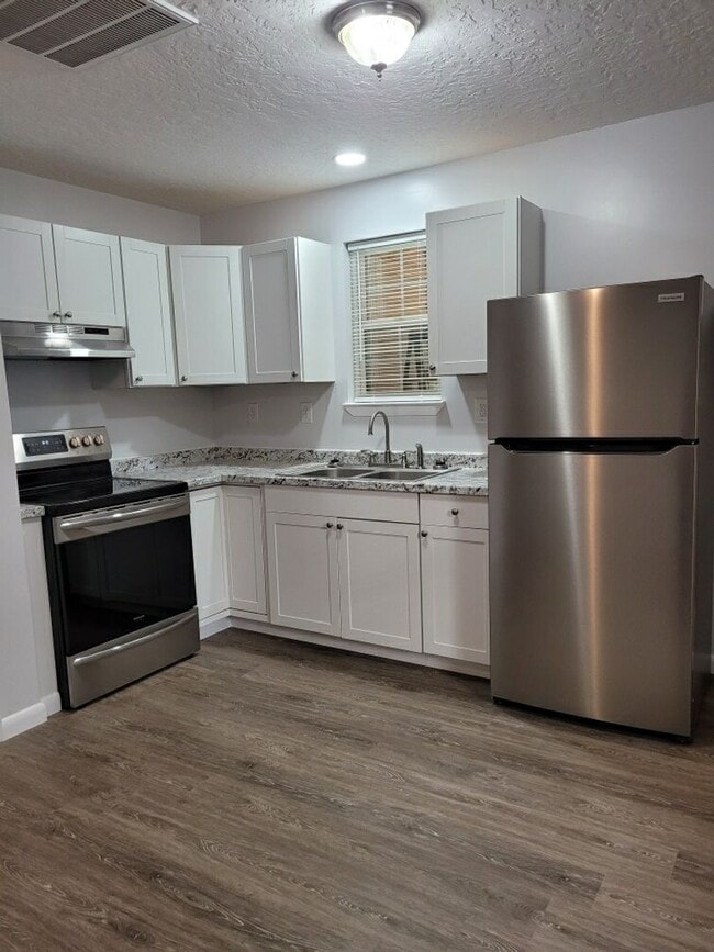 966 Grayton Rd in Ohatchee, AL - Building Photo - Building Photo