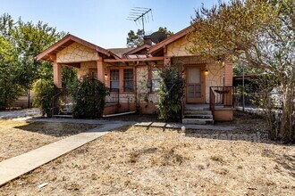 226 Mc Laughlin Ave in San Antonio, TX - Building Photo - Building Photo