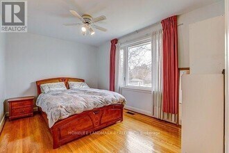 2 Everingham Ct in Toronto, ON - Building Photo - Building Photo