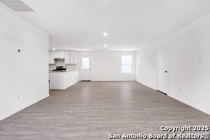 8830 Barrow Path in Converse, TX - Building Photo - Building Photo