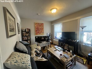 215 South St, Unit 7 in Boston, MA - Building Photo - Building Photo