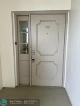 9420 Poinciana Pl in Davie, FL - Building Photo - Building Photo