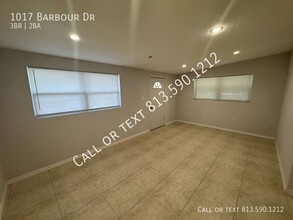 1017 Barbour Dr in Plant City, FL - Building Photo - Building Photo