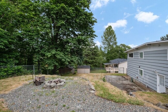 12126 SE 160th St in Renton, WA - Building Photo - Building Photo