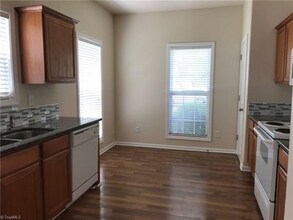 5922 Fox Ridge Ln in Winston-Salem, NC - Building Photo - Building Photo