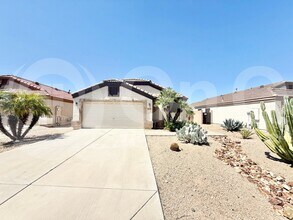 15532 W Port Royale Ln in Surprise, AZ - Building Photo - Building Photo
