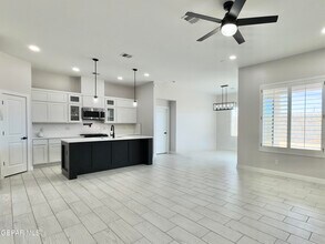 15372 Imagine Dr in El Paso, TX - Building Photo - Building Photo