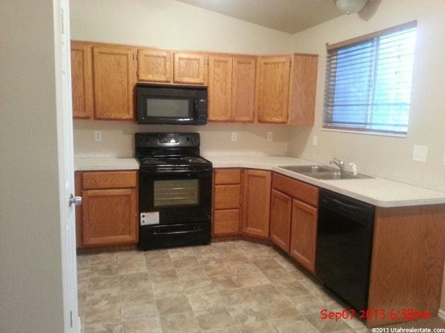 1524 W 200 S in West Point, UT - Building Photo - Building Photo