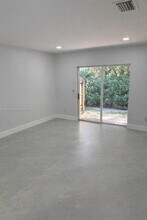 7608 NW 38th Ct in Hollywood, FL - Building Photo - Building Photo