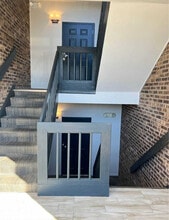 1482 Stonebridge Cir in Wheaton, IL - Building Photo - Building Photo