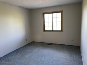 1534 Cottage Dr in Stillwater, MN - Building Photo - Building Photo