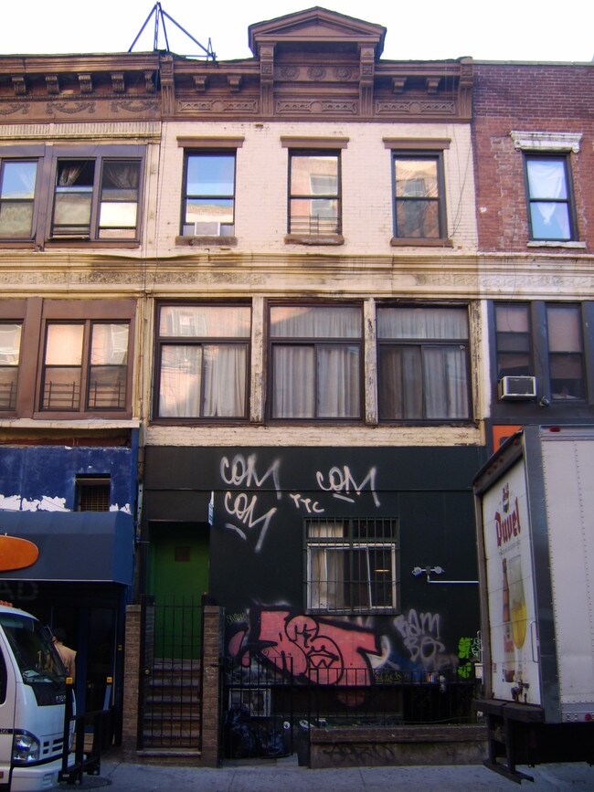 151 Rivington St in New York, NY - Foto de edificio - Building Photo