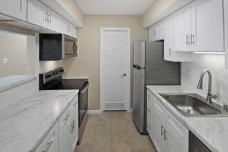 315 Shirley Ridge Dr in St. Charles, MO - Building Photo - Building Photo