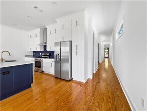 5807 Royal St in New Orleans, LA - Foto de edificio - Building Photo