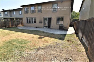 1492 Drummond Ln in Lincoln, CA - Building Photo - Building Photo
