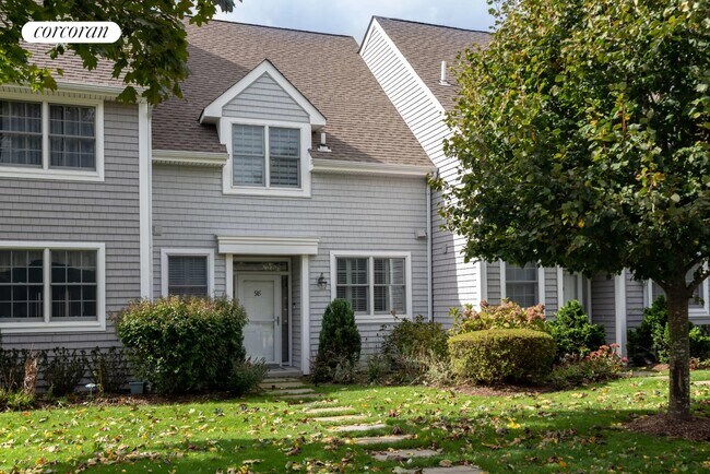 property at 20 Hubbard Ln