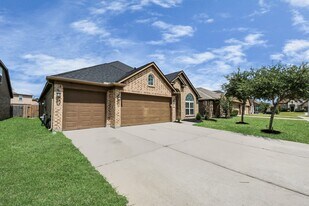 6431 Westward Wood Way in Humble, TX - Building Photo