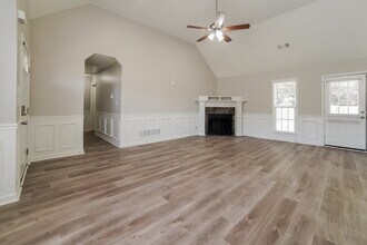 7578 Woodshire Dr in Horn Lake, MS - Foto de edificio - Building Photo