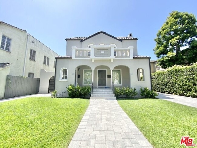 property at 807 Croft Ave