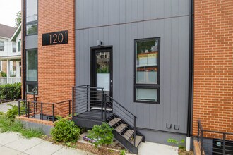 1201 Kearny Street Condominium in Washington, DC - Foto de edificio - Building Photo