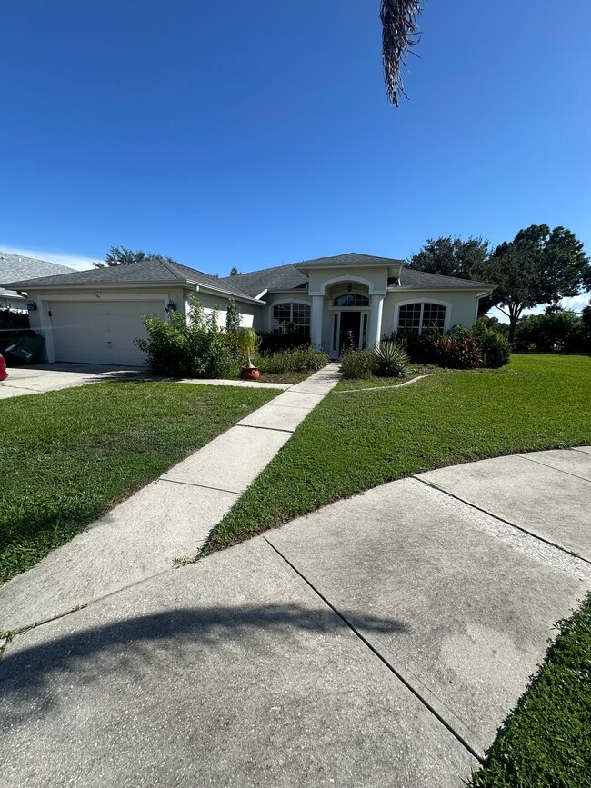 property at 1785 Curlew Ct