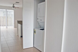 153 SE 28th Ave in Homestead, FL - Building Photo - Building Photo