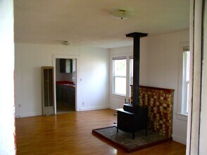 1315 NW Columbia St in Bend, OR - Building Photo - Building Photo