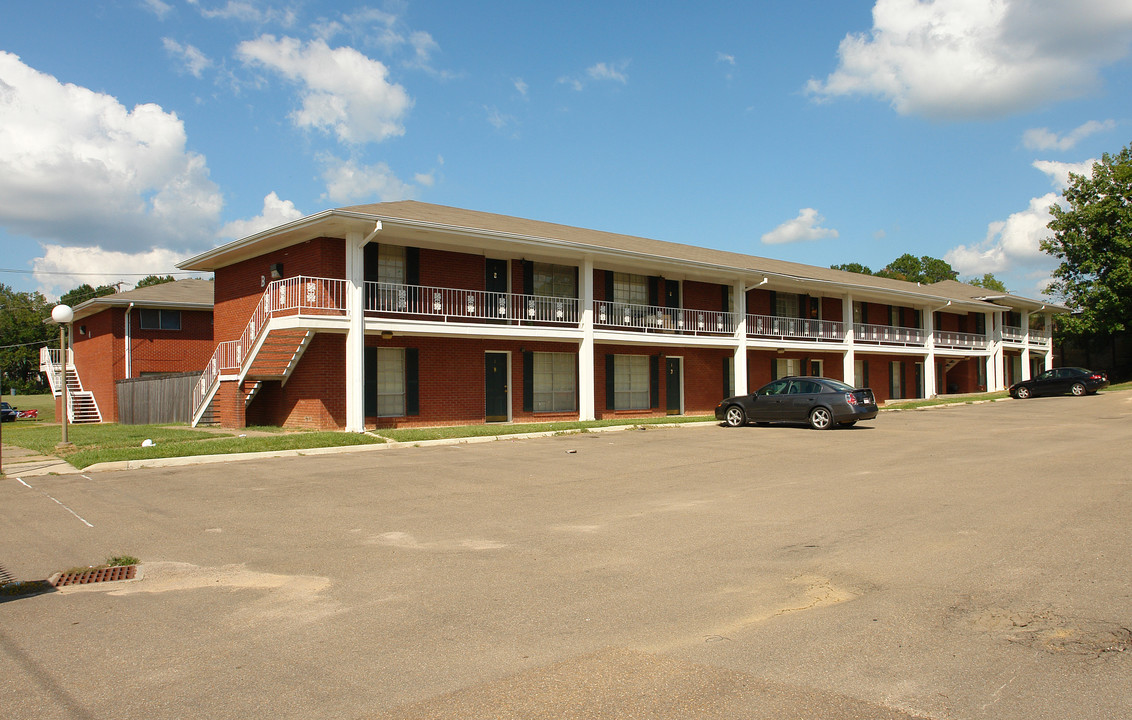 College Place Apartments in Clinton, MS - Foto de edificio