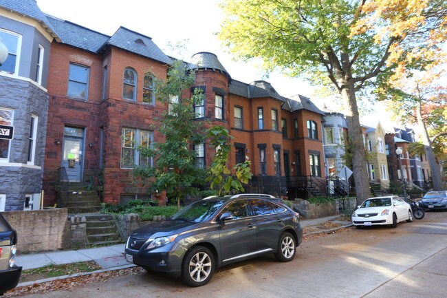 23 Quincy Pl NW in Washington, DC - Building Photo - Building Photo