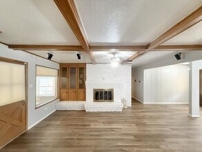 2325 Ravenwood Dr in Grand Prairie, TX - Building Photo - Building Photo