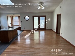 6239 SW Wanamaker Rd in Auburn, KS - Building Photo - Building Photo