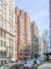 11 E 87th St in New York, NY - Foto de edificio - Building Photo