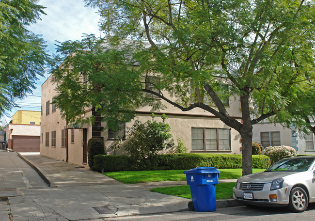 442 N Genesee Ave in Los Angeles, CA - Building Photo - Building Photo