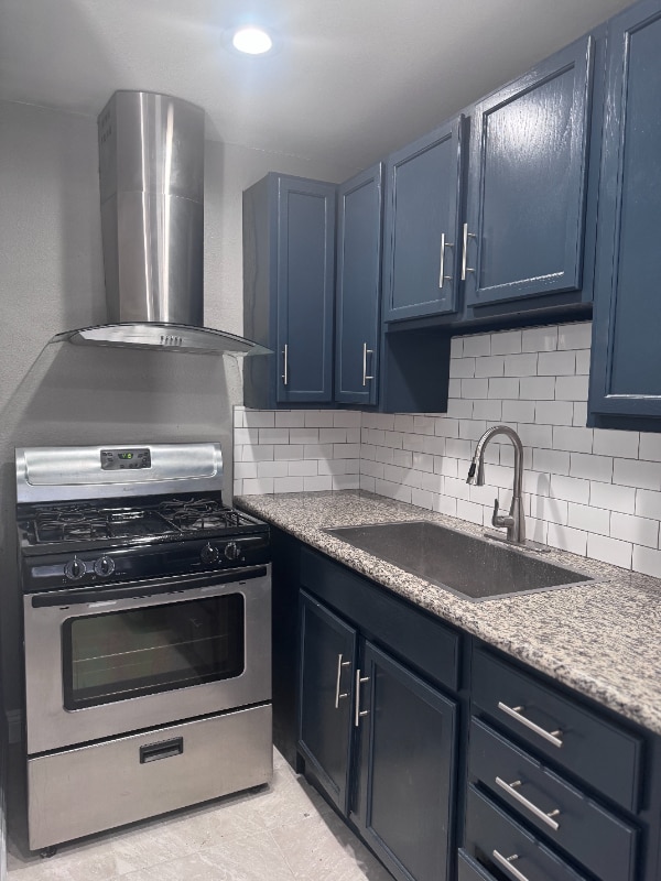 320 S 11th St