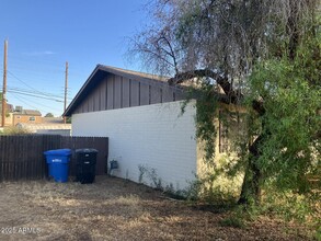 9033 N 15th Dr in Phoenix, AZ - Building Photo - Building Photo
