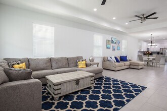 1808 E Comanche Ave in Tampa, FL - Building Photo - Building Photo