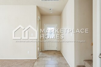 7114 Wasilla Dr NE in Rio Rancho, NM - Foto de edificio - Building Photo