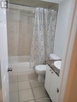 45 Manett Crescent in Brampton, ON - Building Photo