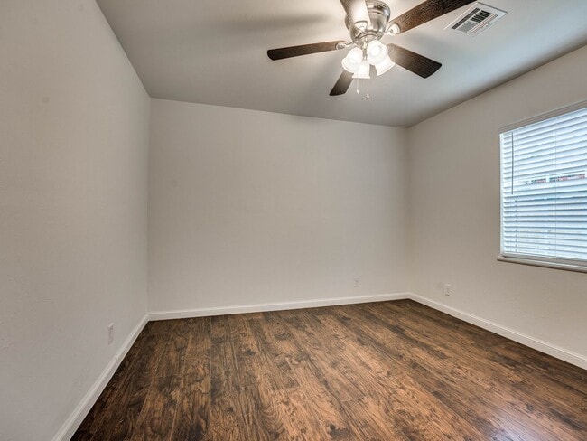 2011 N Bonita Ave in Shawnee, OK - Building Photo - Building Photo