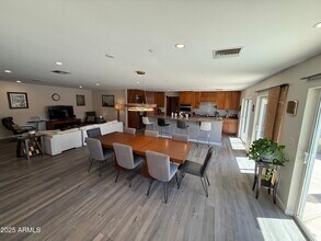8361 E Vía De Encanto in Scottsdale, AZ - Building Photo - Building Photo