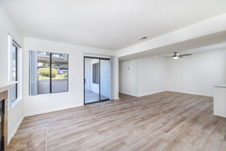 Shadowridge Woodbend in Vista, CA - Building Photo - Interior Photo