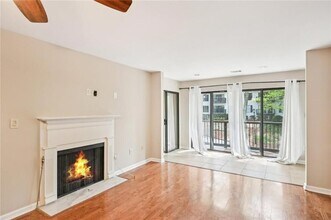 2303 Pine Heights Dr NE in Atlanta, GA - Building Photo - Building Photo