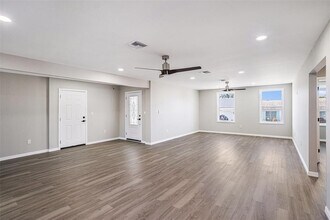 3412 Springfield Dr in Holiday, FL - Building Photo - Building Photo