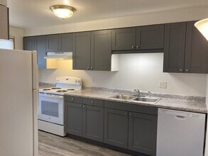 1707 Western Ave, Unit 6 in Green Bay, WI - Foto de edificio - Building Photo