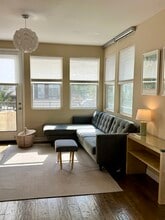 9212 Joshua Way in Downey, CA - Building Photo - Building Photo