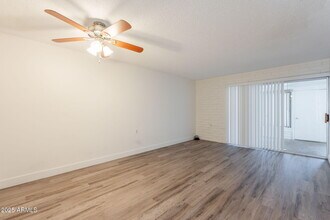 13001 N 113th Ave in Youngtown, AZ - Building Photo - Building Photo